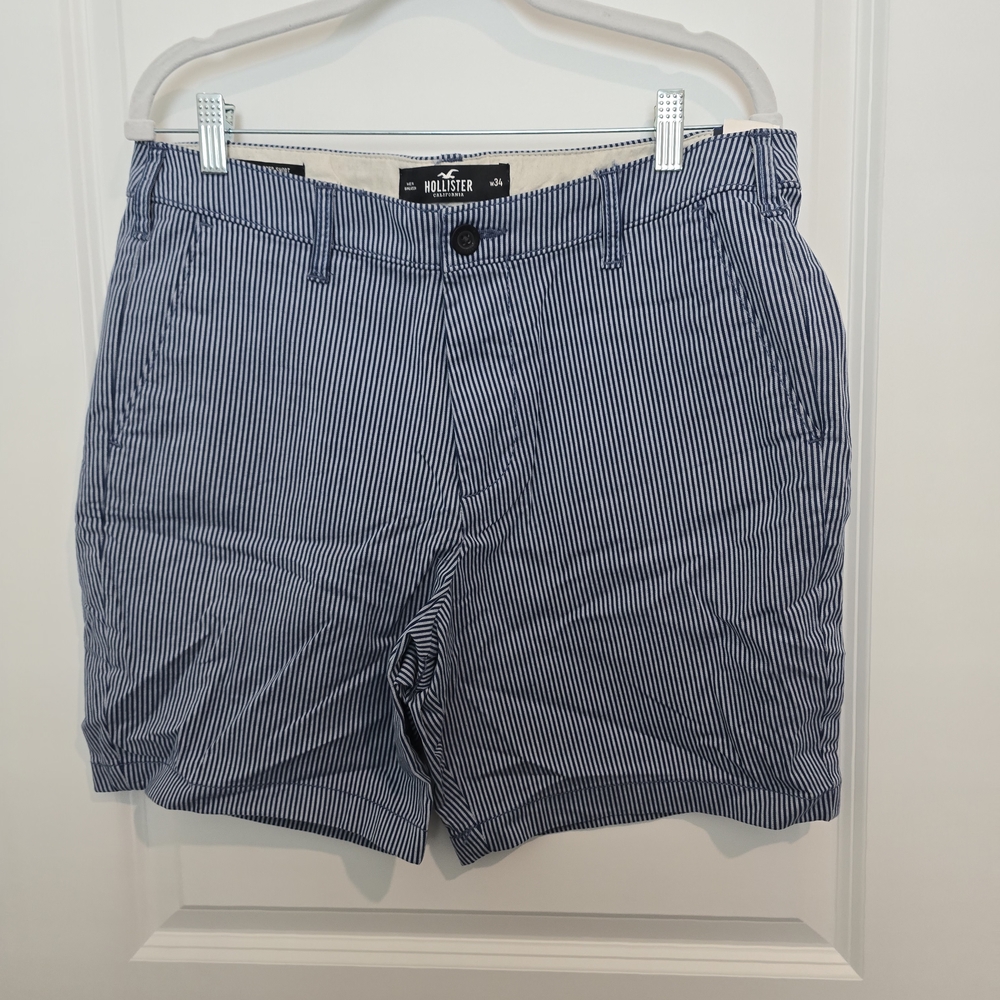 Hollister Men's Blue Striped Shorts